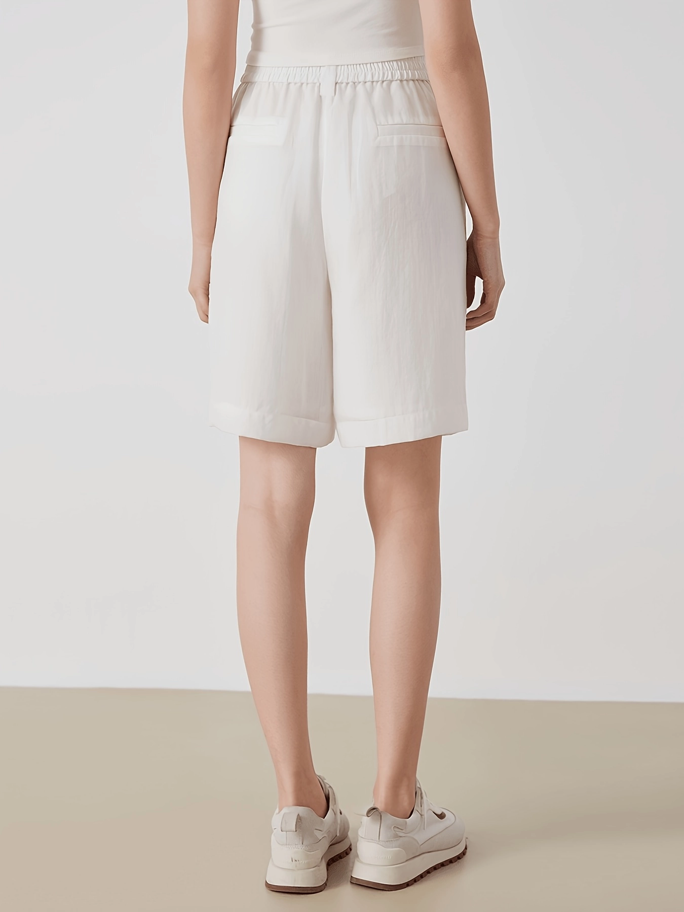 Ramie-Lyocell Bermuda Shorts - Image 2