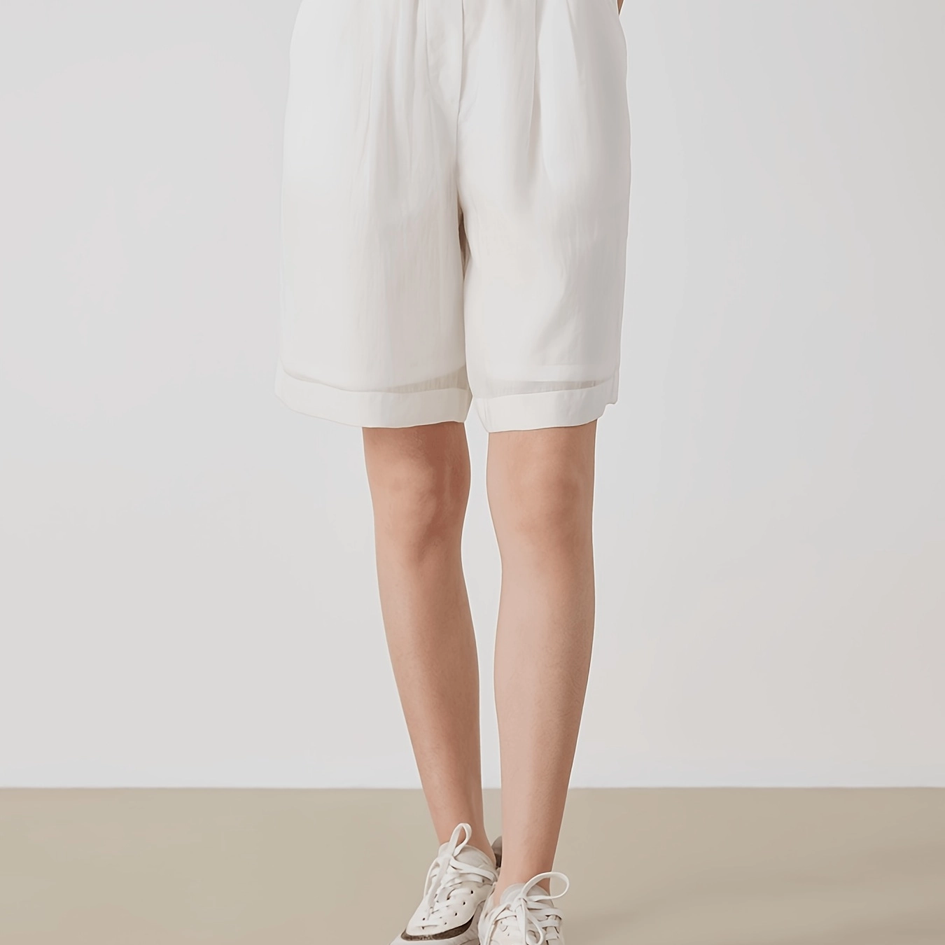 Ramie-Lyocell Bermuda Shorts - Image 5