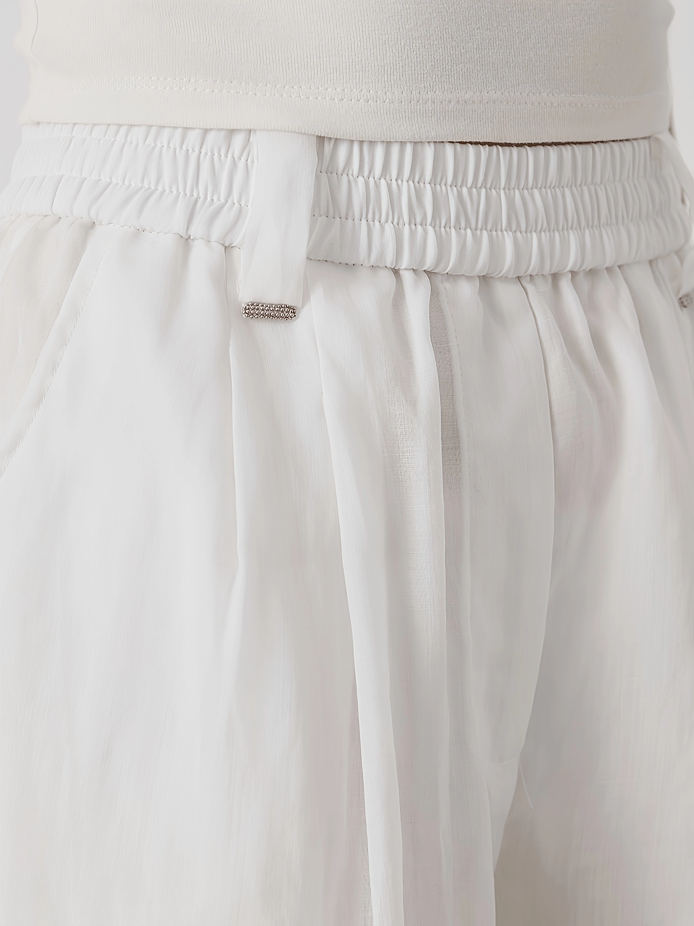 Ramie-Lyocell Bermuda Shorts - Image 6